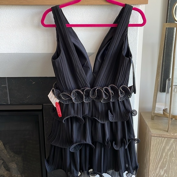 Mac Duggal Pleated Tiered Mini Dress NEW - Picture 6 of 9